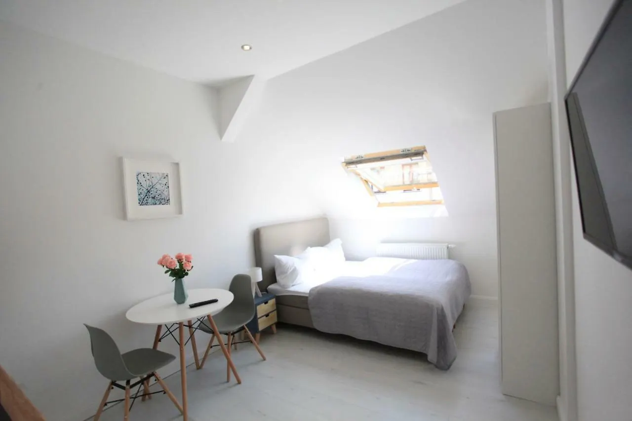 Zollikof Aparts - Sauna & Studioapartments Lipsia 3*,